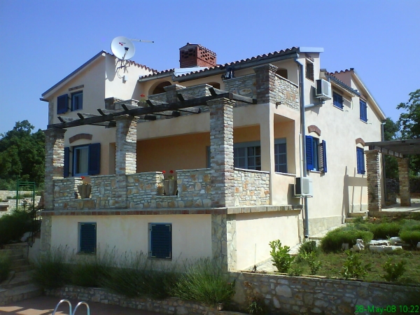 *Image showing property for sale in Strpacici